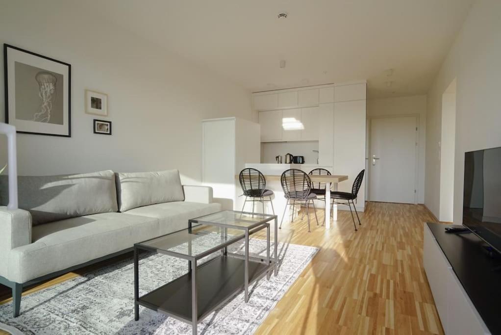 Apartment With Terrace Near Metro Station And Spa Viyana Dış mekan fotoğraf