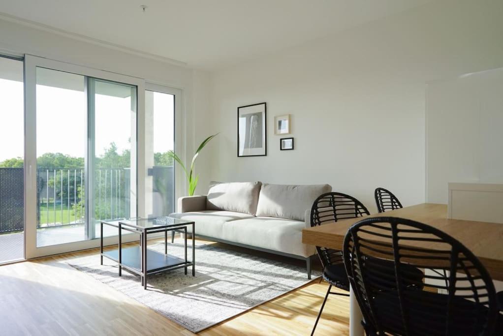 Apartment With Terrace Near Metro Station And Spa Viyana Dış mekan fotoğraf